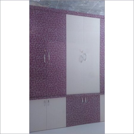 लिविंग रूम अलमारी