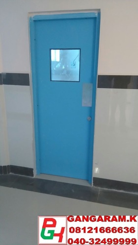 ऑपरेशन थियेटर के दरवाजे