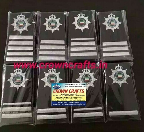 Badges & Shoulder - Color: Multicolor