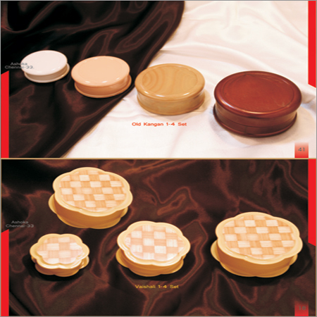 Round Jewelry Box - Elegant Velvet Material | Spacious 10-Inch Design, Ideal for Organizing Precious Jewelry