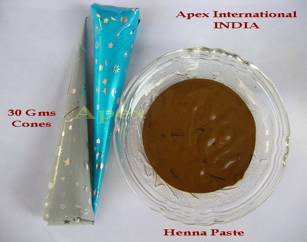 Henna Powder - Color: Green (Powder); Imparts Natural Reddish-brown Tint.