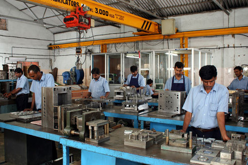 मोल्ड और प्रेस उपकरण निर्माण