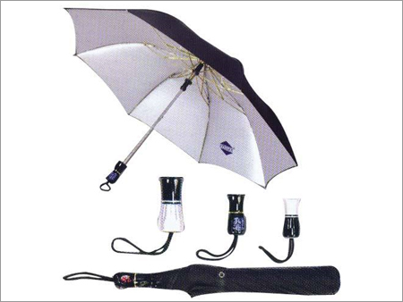 पुरुषों के काले कोटेड चांदी के छाते