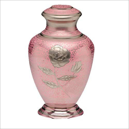 पीतल के गुलाब के अर्न