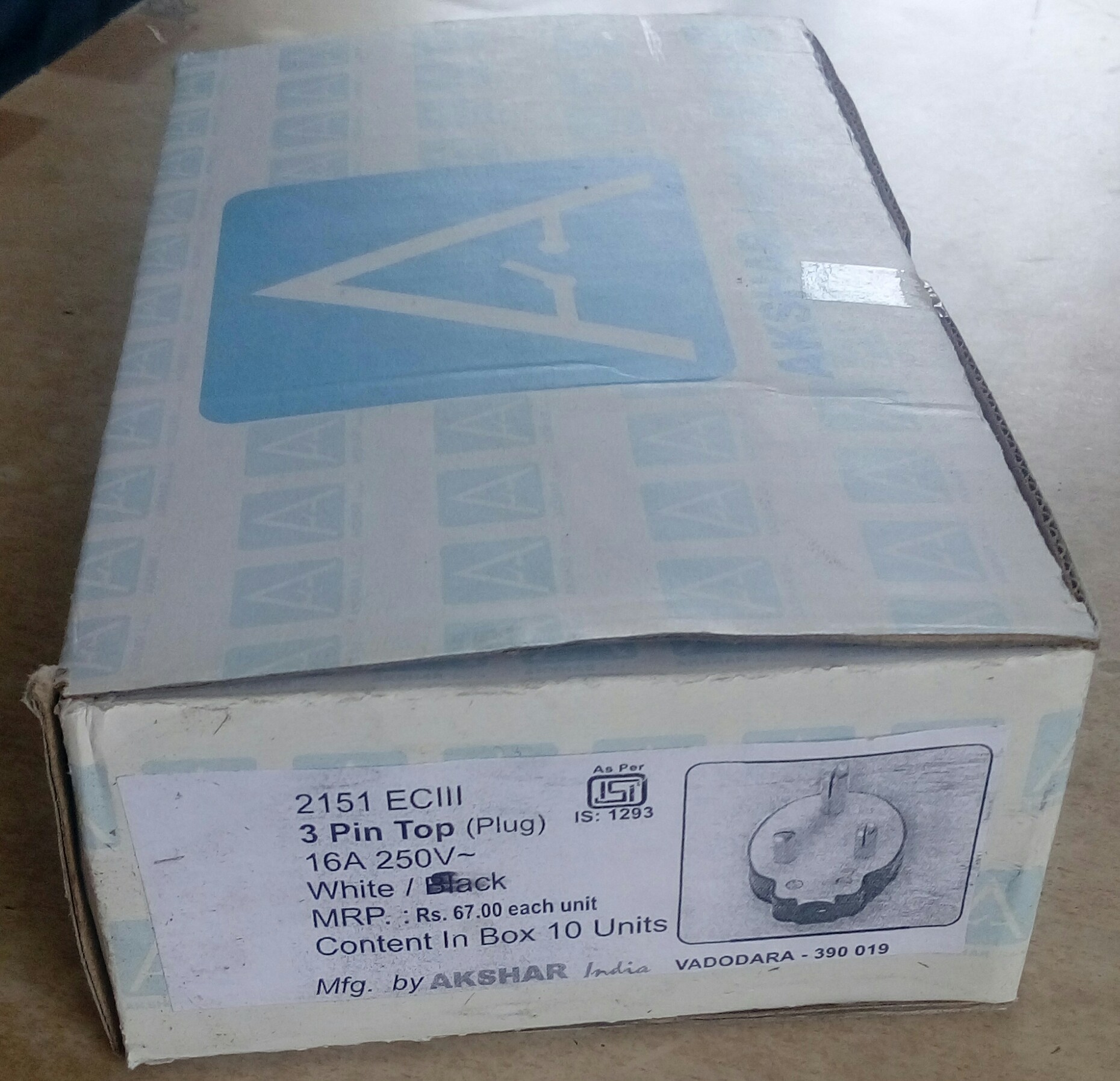 Electrical 3 Pin Plug Top Application: Industrial/domestic/commercial