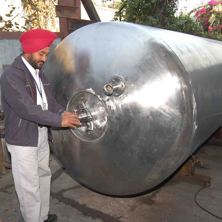 फर्मेंटर पायलट स्केल