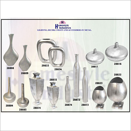 स्टाइलिश फ्लावर वेस