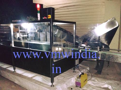 स्वचालित Hdpe बोतल अनस्क्रैम्बलर मशीन