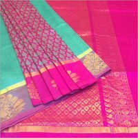 महिलाओं की कांजीवरम सिल्क साड़ी