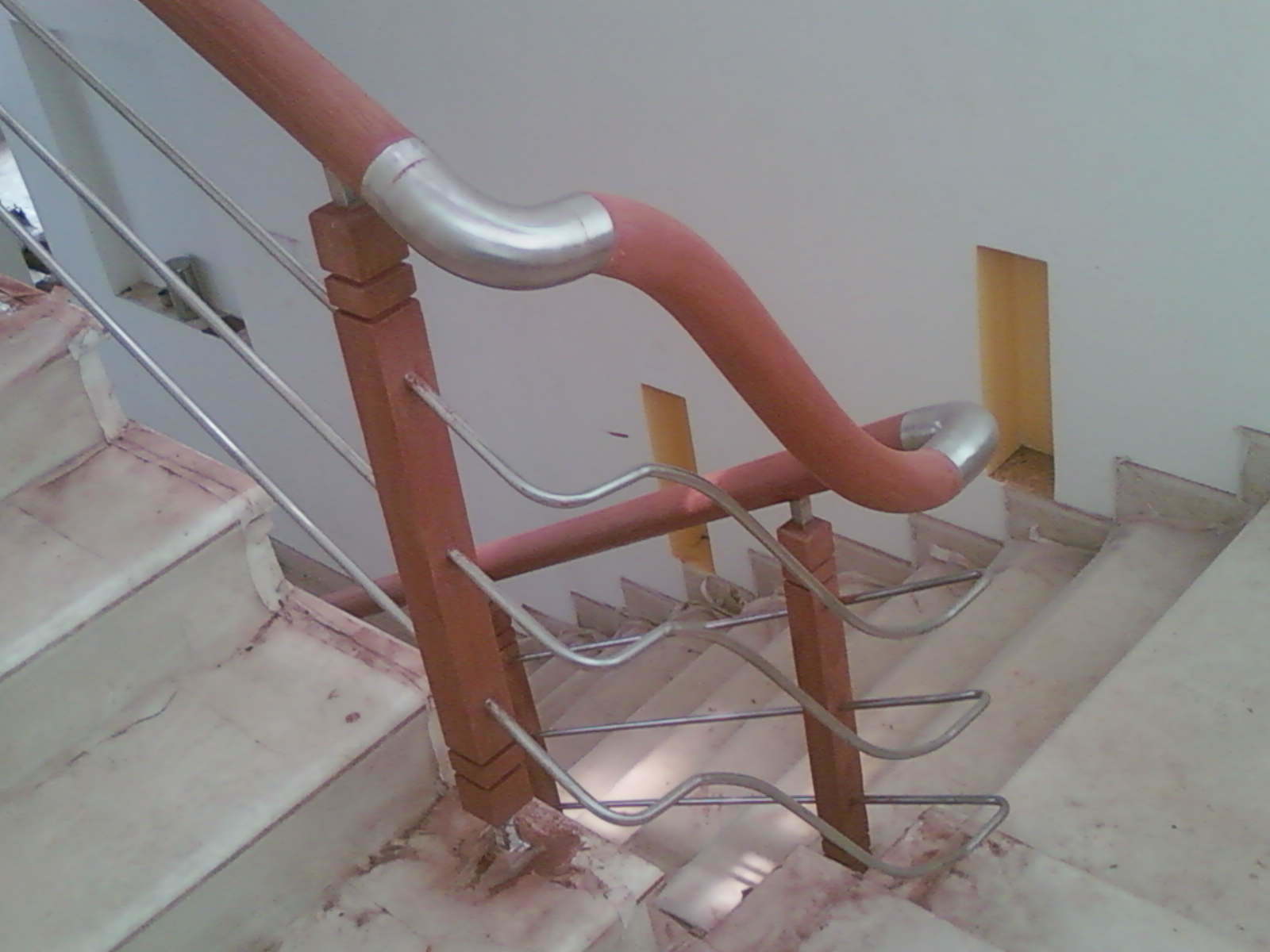 Ss Wooden Handrailings