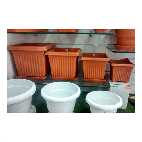 Planters Bench Type Stand