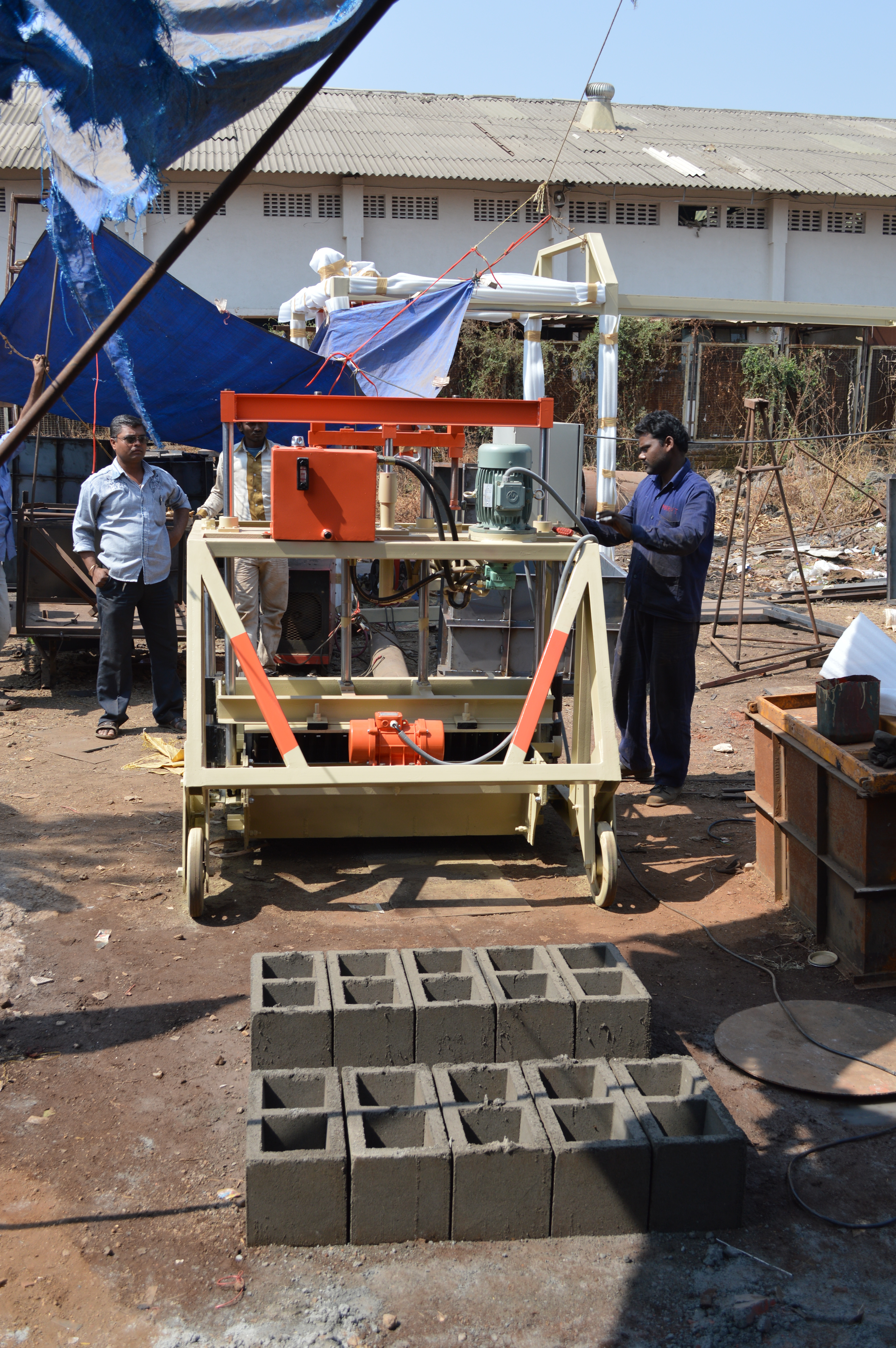 Egglaying Type Concrete Block Making Machine