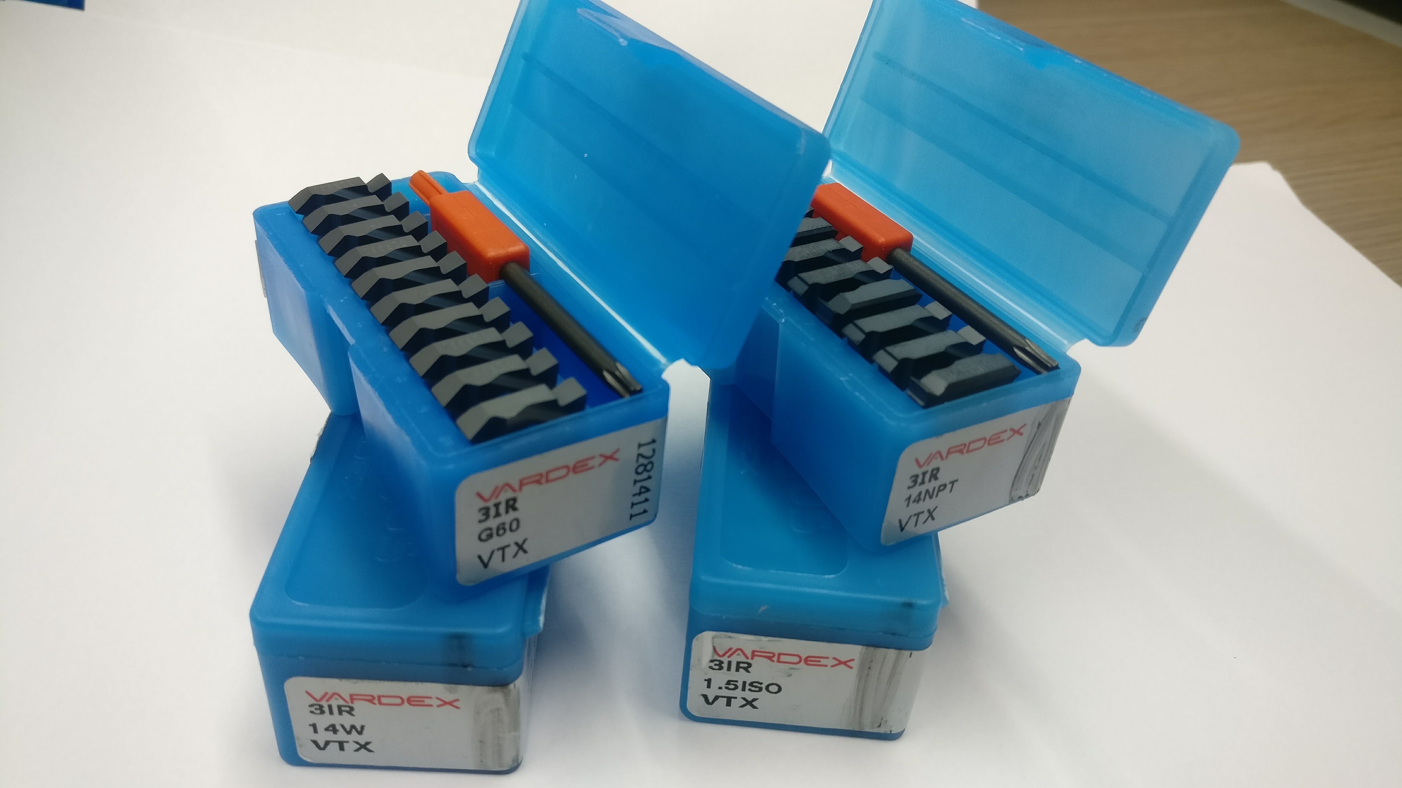 Vardex Threading Inserts Usage: Industrial Use