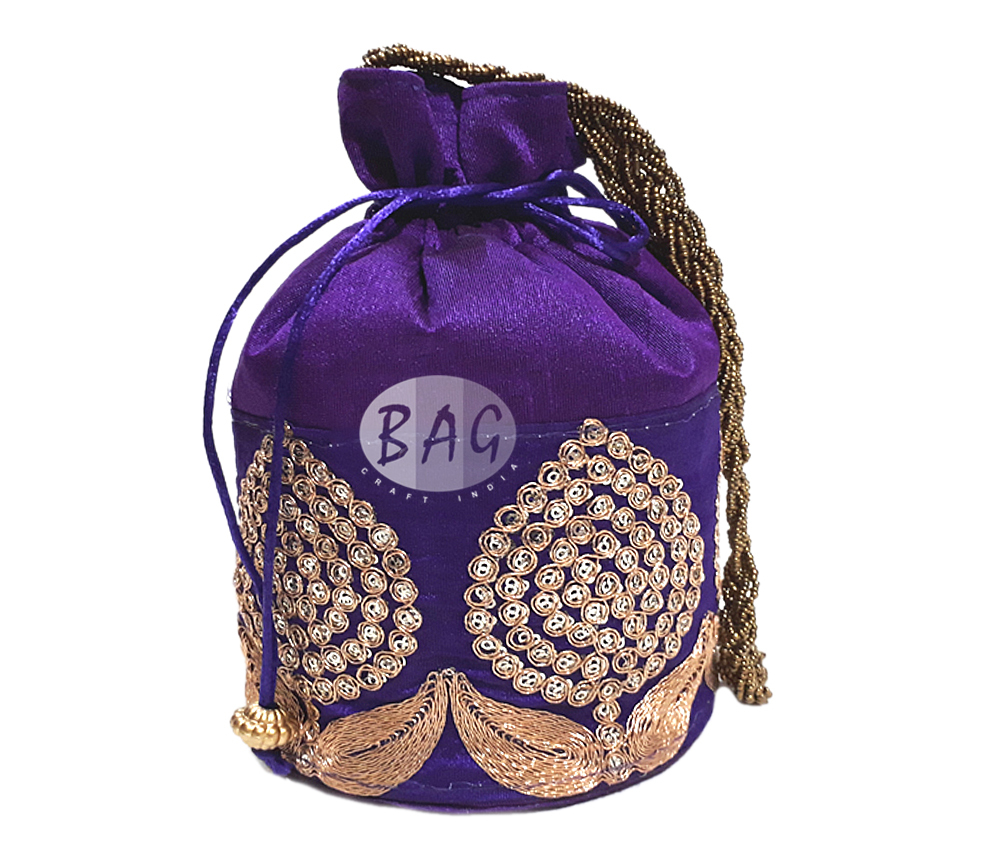 Mehendi Sangeet Return Gifts - Silk Material, 8x7x4 Inches , Assorted Colors Perfect For Festive Celebrations And Memorable Gifting