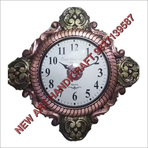 प्राचीन दीवार घड़ी
