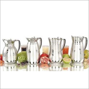 स्टेनलेस स्टील पानी के पिचर्स
