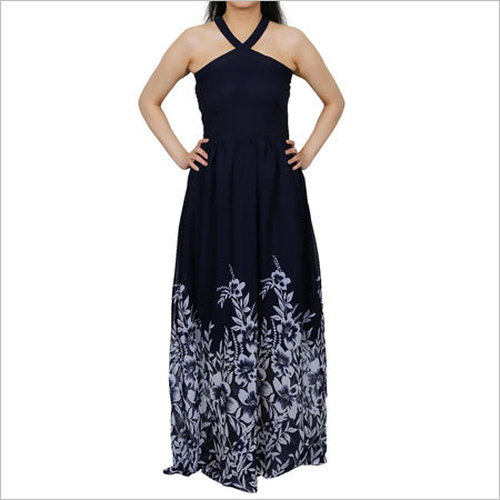 महिलाओं का प्रिंटेड इविनिंग गाउन