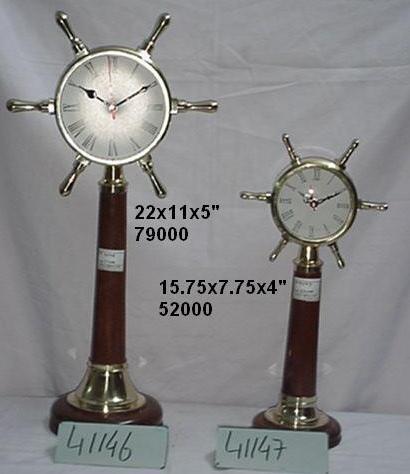White And Golden Designer Table Clock