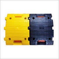 प्लास्टिक स्पीड ब्रेकर