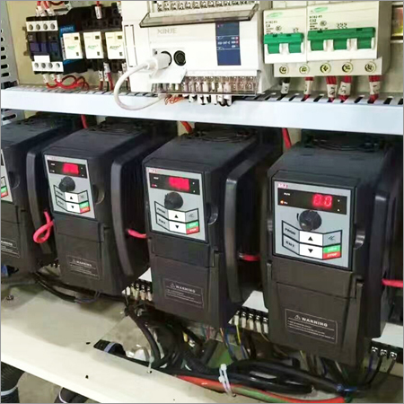 Saj High Performance Single Phase Ac Drive - 220v/380v Rated Voltage, 99.3x164.7x152 Mm Dimensions, Ip20 Protection Level | Ideal For Water Pump, Fan, Elevator Applications, Features 600hz Frequency, Outstanding Overload Protection