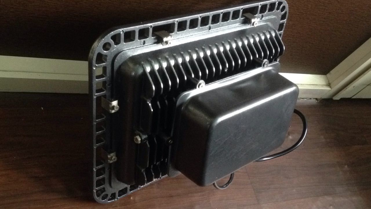 100w Flood Light Input Voltage: 230-270 Volt (V)