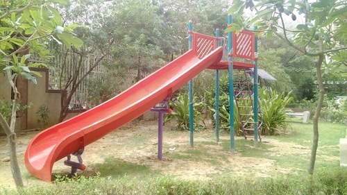 क्रेसेंट स्लाइड