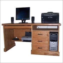 लकड़ी का कंप्यूटर टेबल