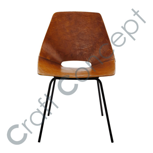 भूरा चमड़े का कुर्सी