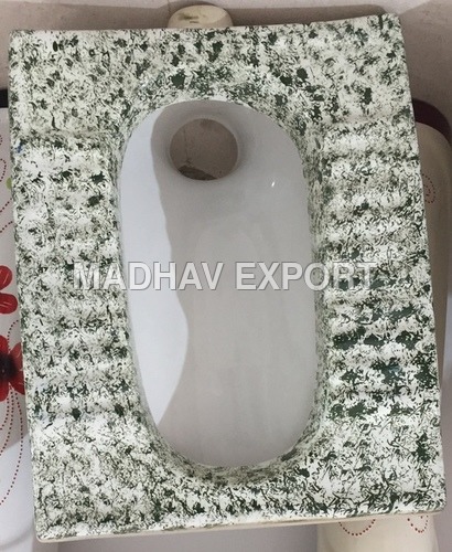 रस्टी टेक्सचर उड़ीसा टॉयलेट पैन