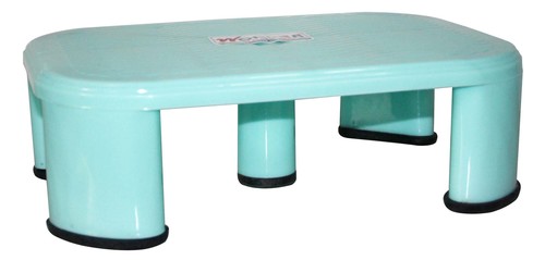 मल्टीकलर प्लास्टिक पात्रा बड़ा लगता है