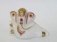 मार्बल की प्रतिमा