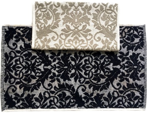 T Flower Bath Mat