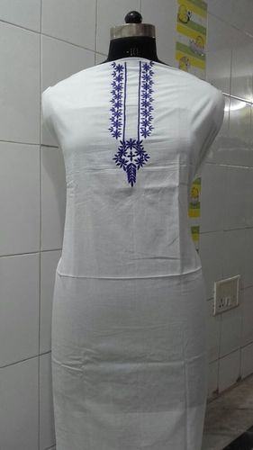 सफेद कुर्ता नीले कुर्ता पट्टी पैटर्न कढ़ाई के साथ