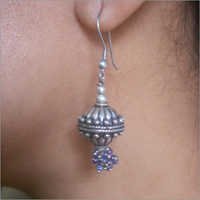 महिलाओं के झुमके