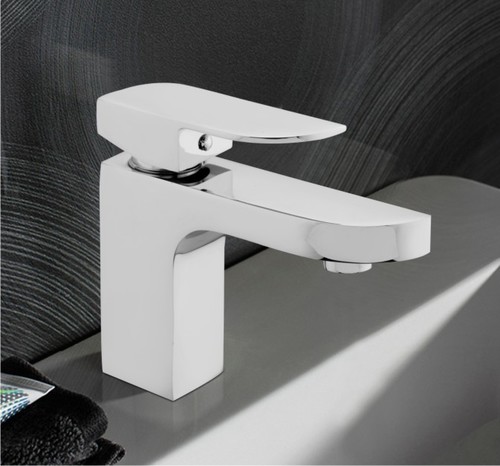 Single Lever Basin Mixer - Color: Silvar