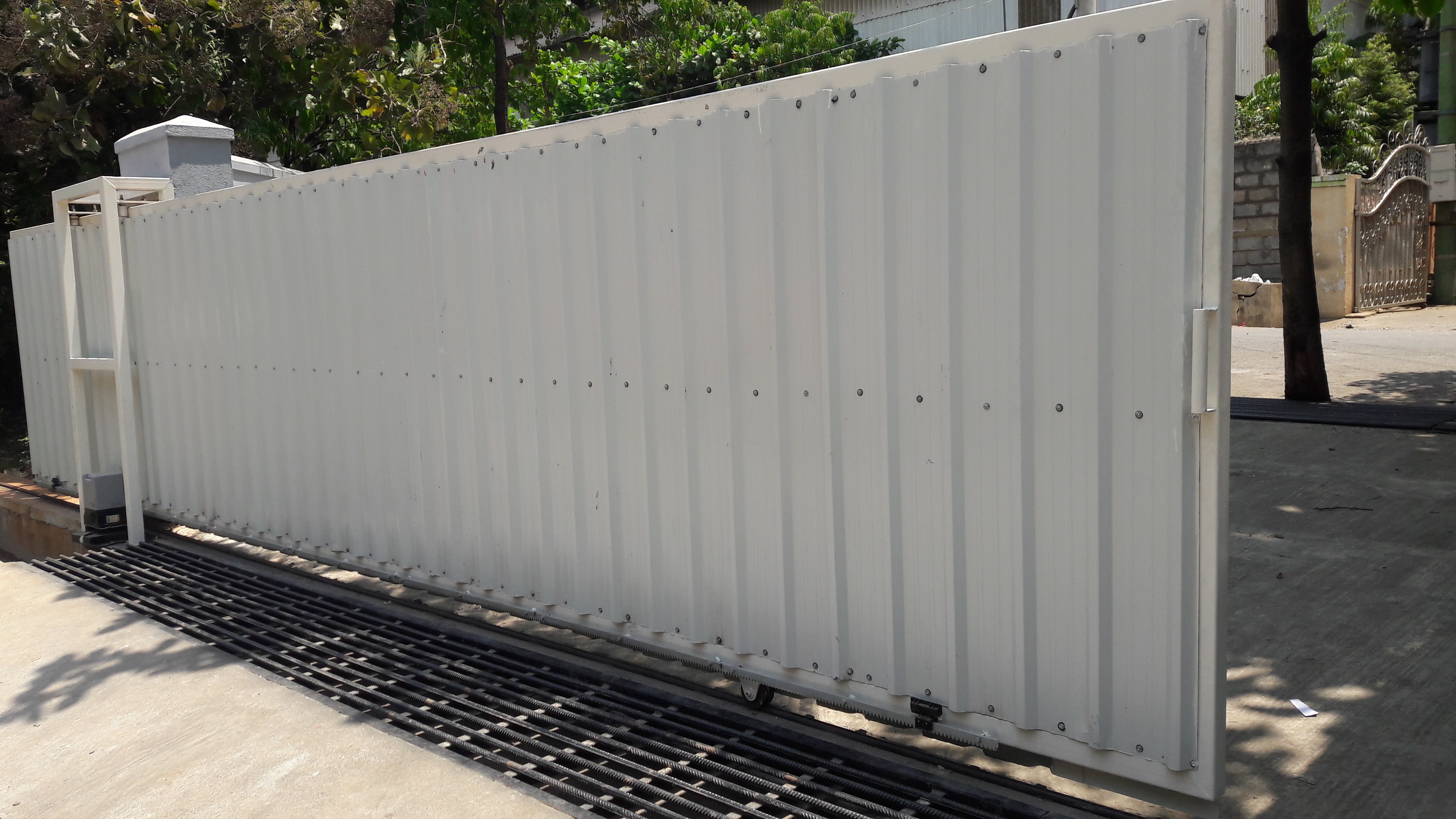 Remote Control Sliding Gate
