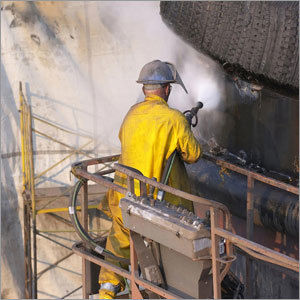 Hydro Blasting Machine - Up to 1000 Bar Pressure, 350-15500 LPM Flow Rate, Advanced Nozzle Positioning Technology for Effective Vessel Cleaning and Surface Preparation