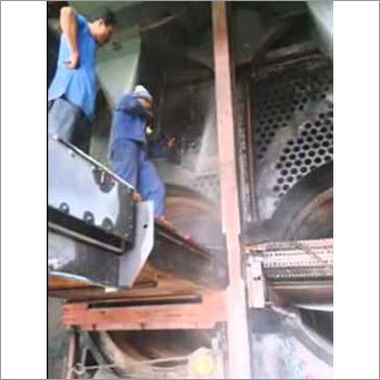 Hydro Blasting Machine - Up To 1000 Bar Pressure, 350-15500 Lpm Flow Rate, Advanced Nozzle Positioning Technology For Effective Vessel Cleaning And Surface Preparation