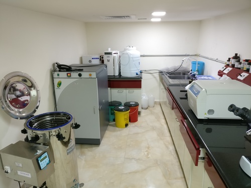 भारत में प्रयोगशाला फर्नीचर निर्माता