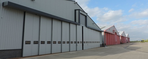 स्लाइडिंग एयरक्राफ्ट हैंगर डोर