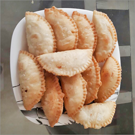 क्रिस्पी करंजी