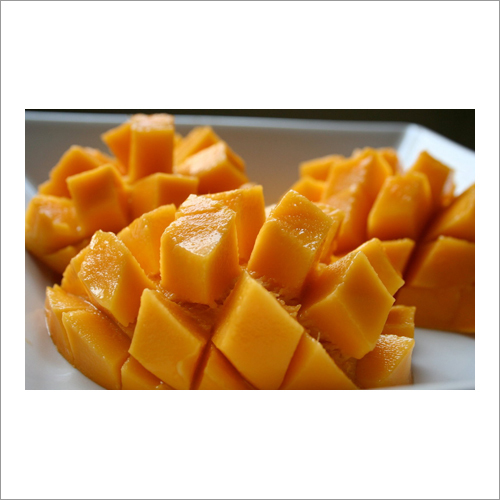 ताज़ा आम का टुकड़ा