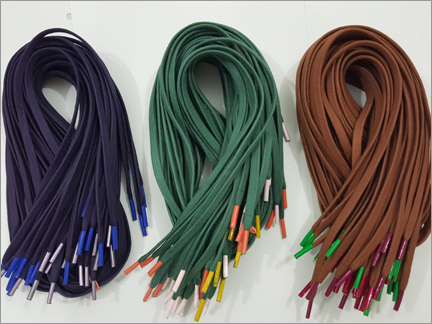 रुई से सिले हुए लेस