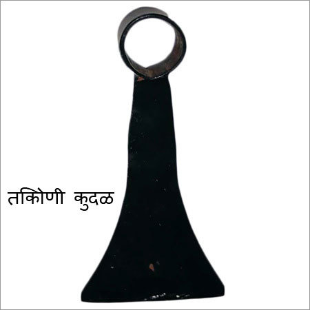 त्रिकोण हाथ आंख फावड़ा