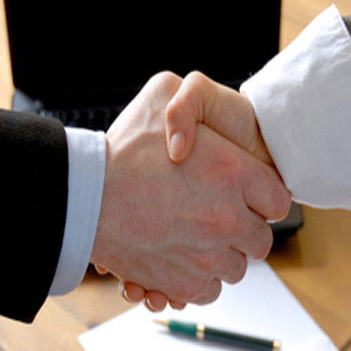 क्लाइंट रीक्रूटमेंट सेवाएँ