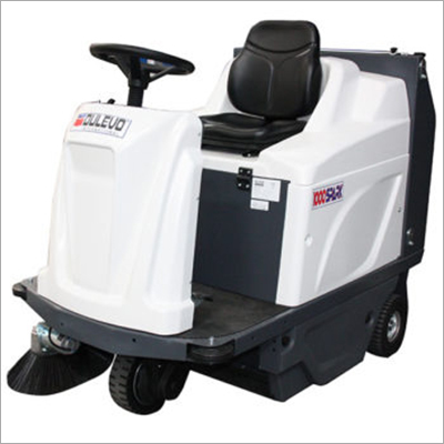 Spark 1000 Professional Sweepers - Color: White