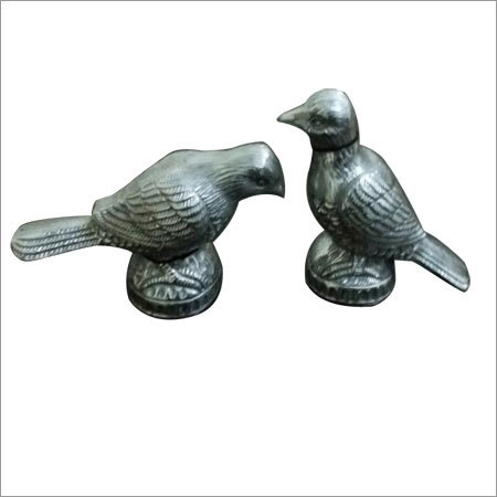 सजावट के लिए पक्षियों का युग्म