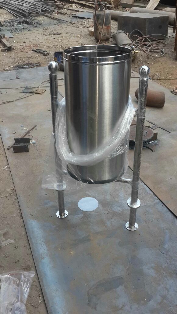 Stainless Steel And Plastic Pole Bin Dustbin
