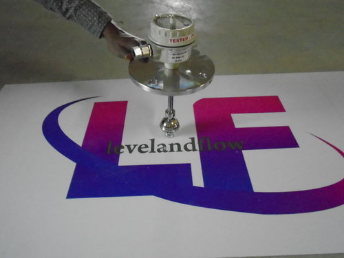 Top Mounted Level Switch - Stainless Steel / PVC / PP, Up to 4 Inch Size, 200°C Temperature Rating, 230V Max Voltage, 3-Year Mechanical Life, SPDT/SPST Options