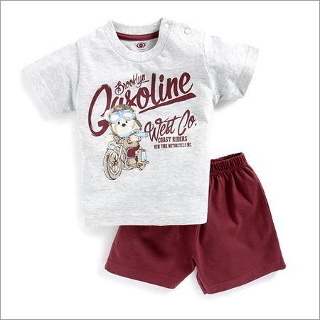 टेड़ी बियर प्रिंट मारून टी-शर्ट और शॉर्ट्स सेट